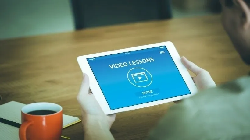 Popularity of Videos as Learning Solutions